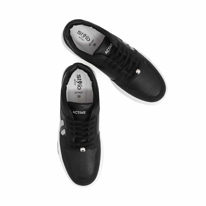 Black Casual Sneaker AT7427