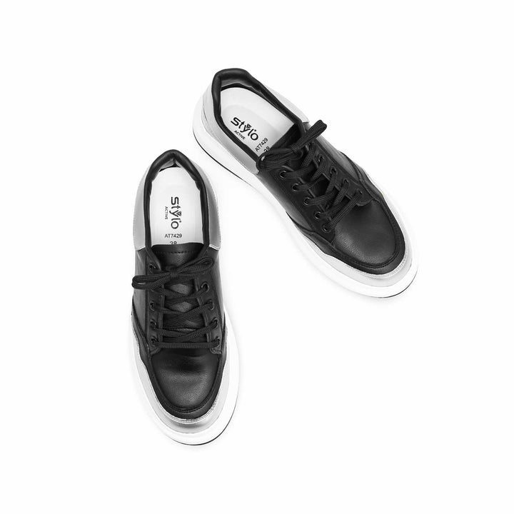 Black Casual Women Sneaker AT7429