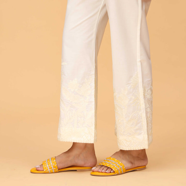 Cream Straight Fit Embellished Cambric Trouser PS4565