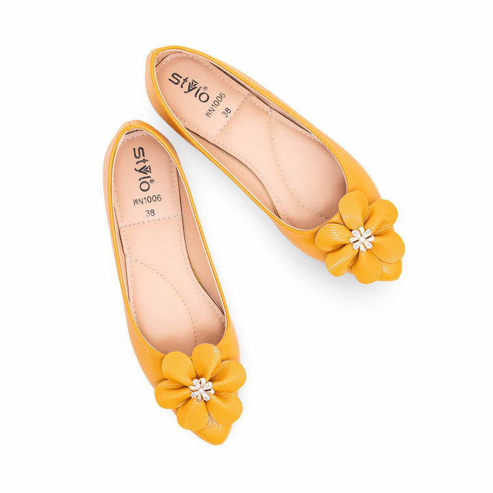 Mustard Pumps WN1006