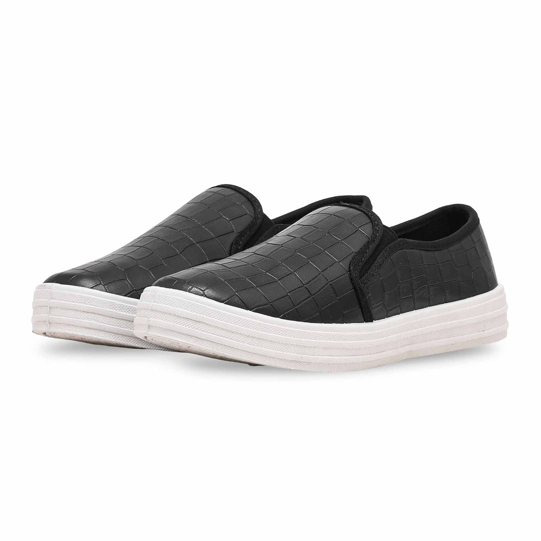 Black Sneaker For Women WN6155