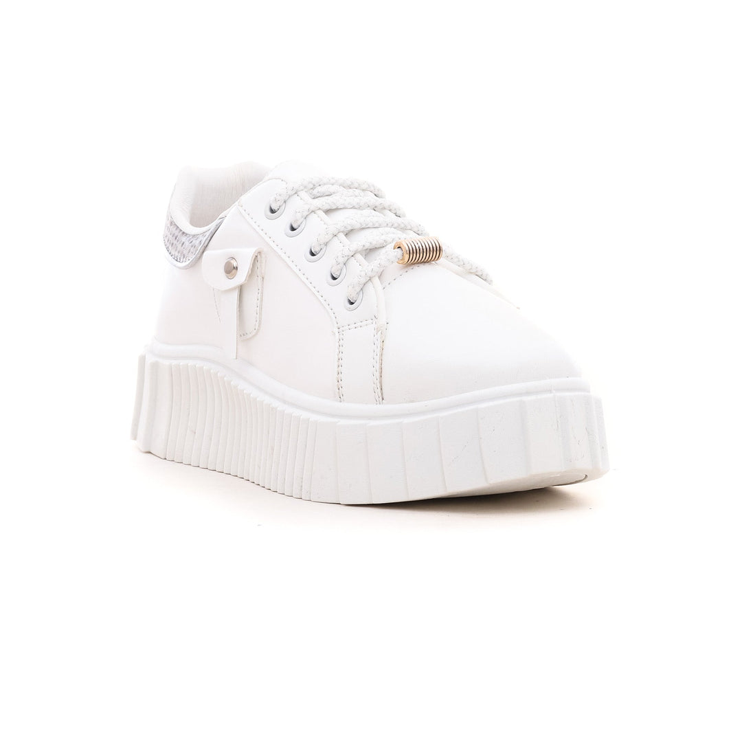 White Casual Sneaker AT7199