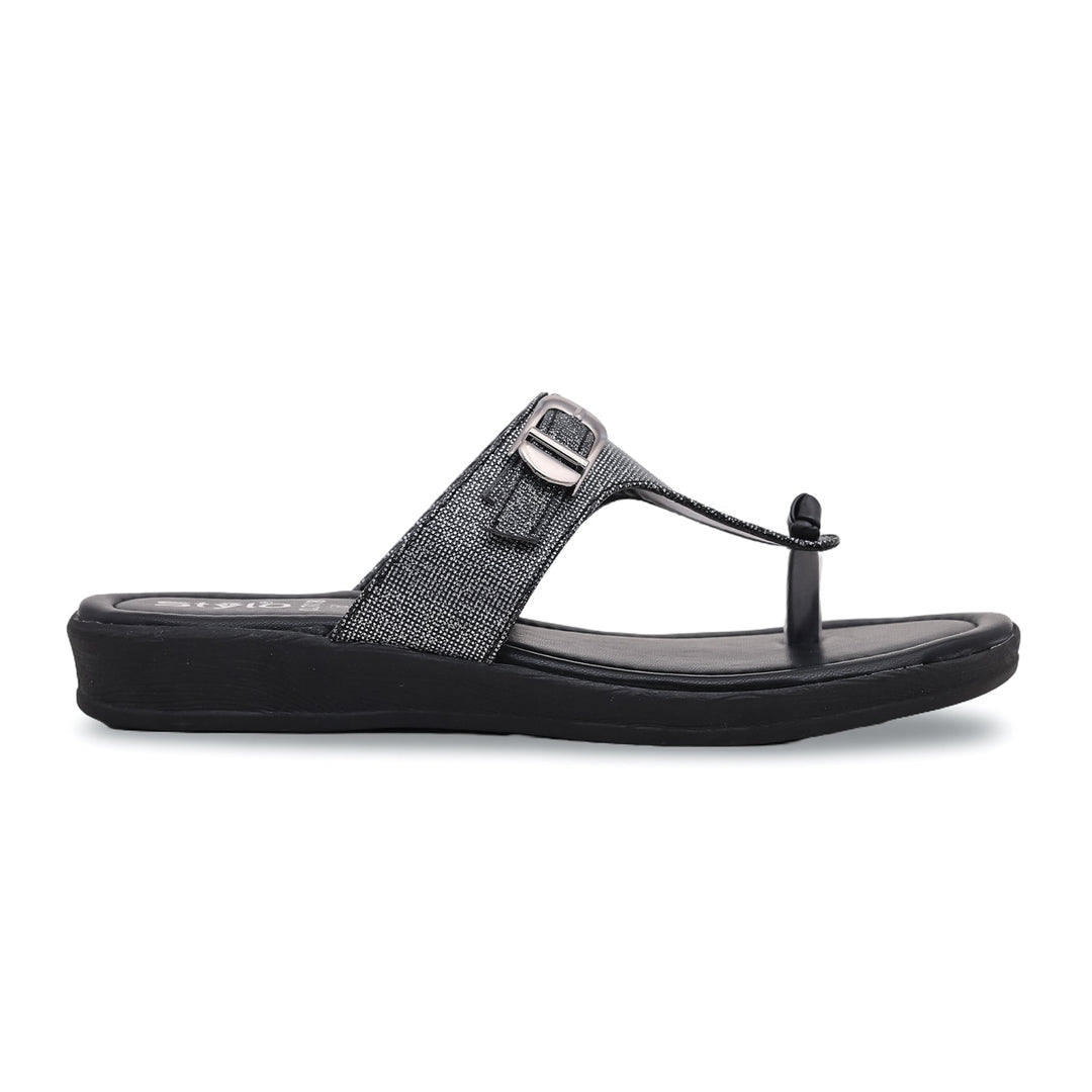 Black Casual Chappal CL7118