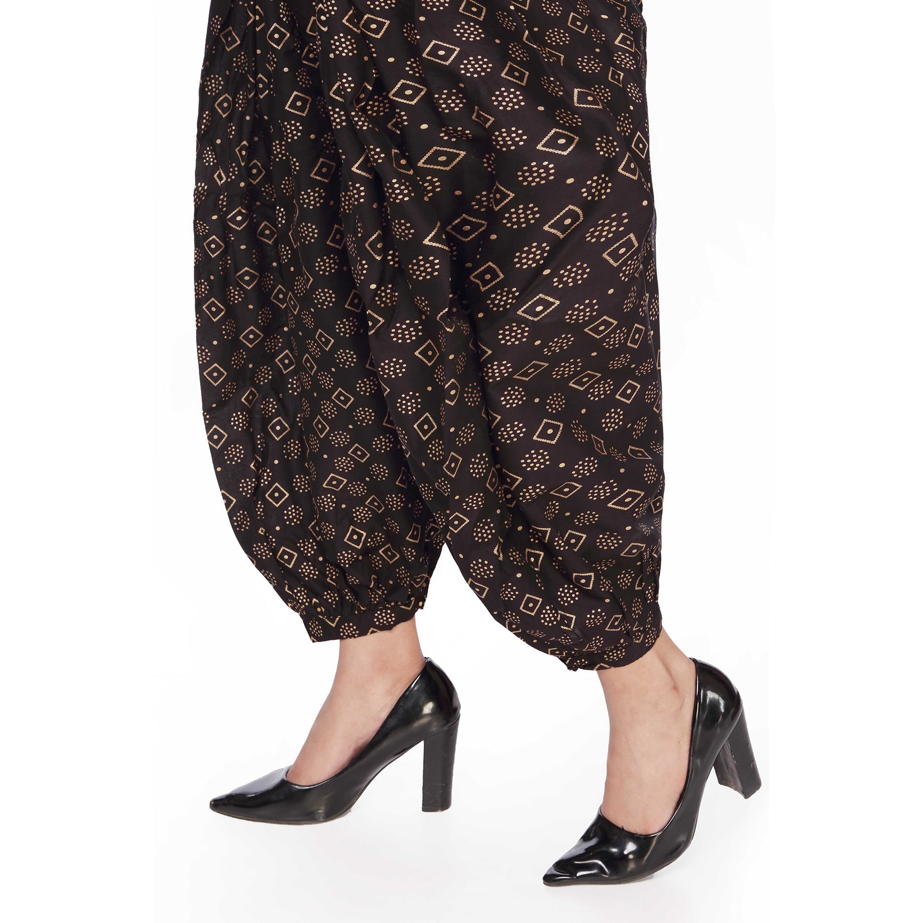 Cambric Tulip Shalwar