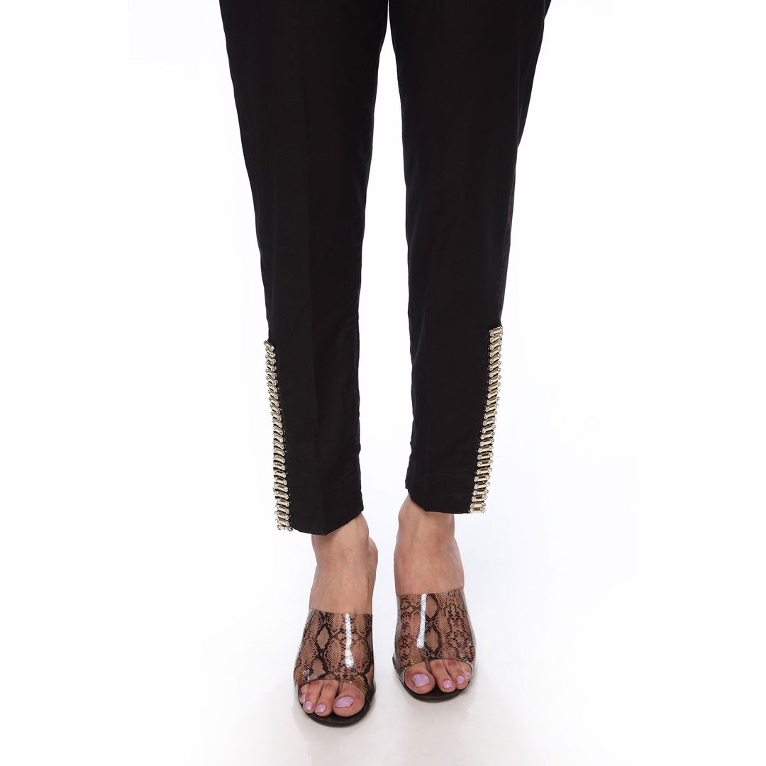 Black Color Slim Fit Embellsihed Trousers PS255401