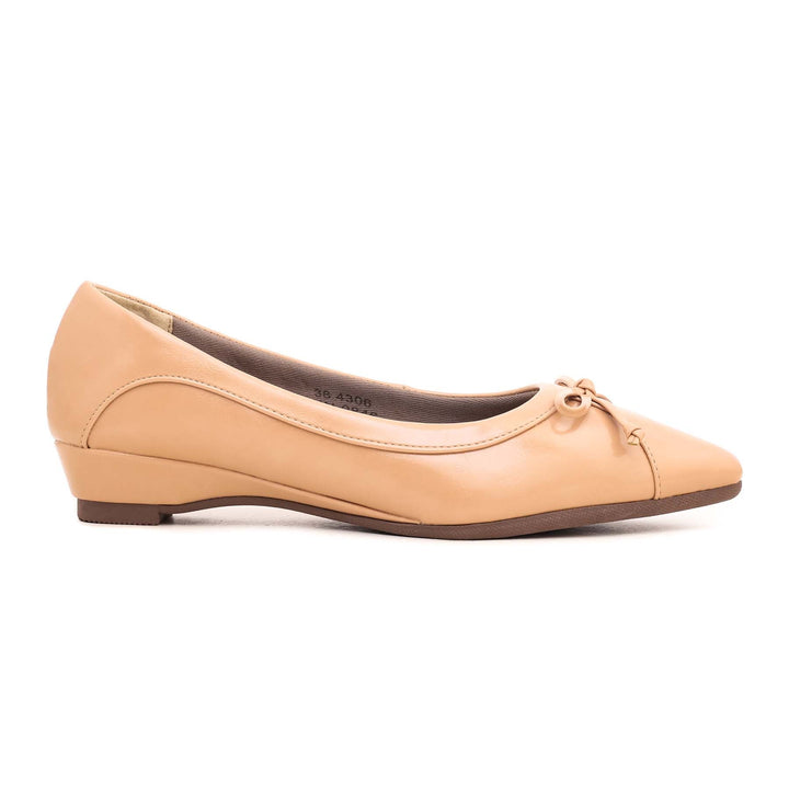 Beige Court Shoes WN0846